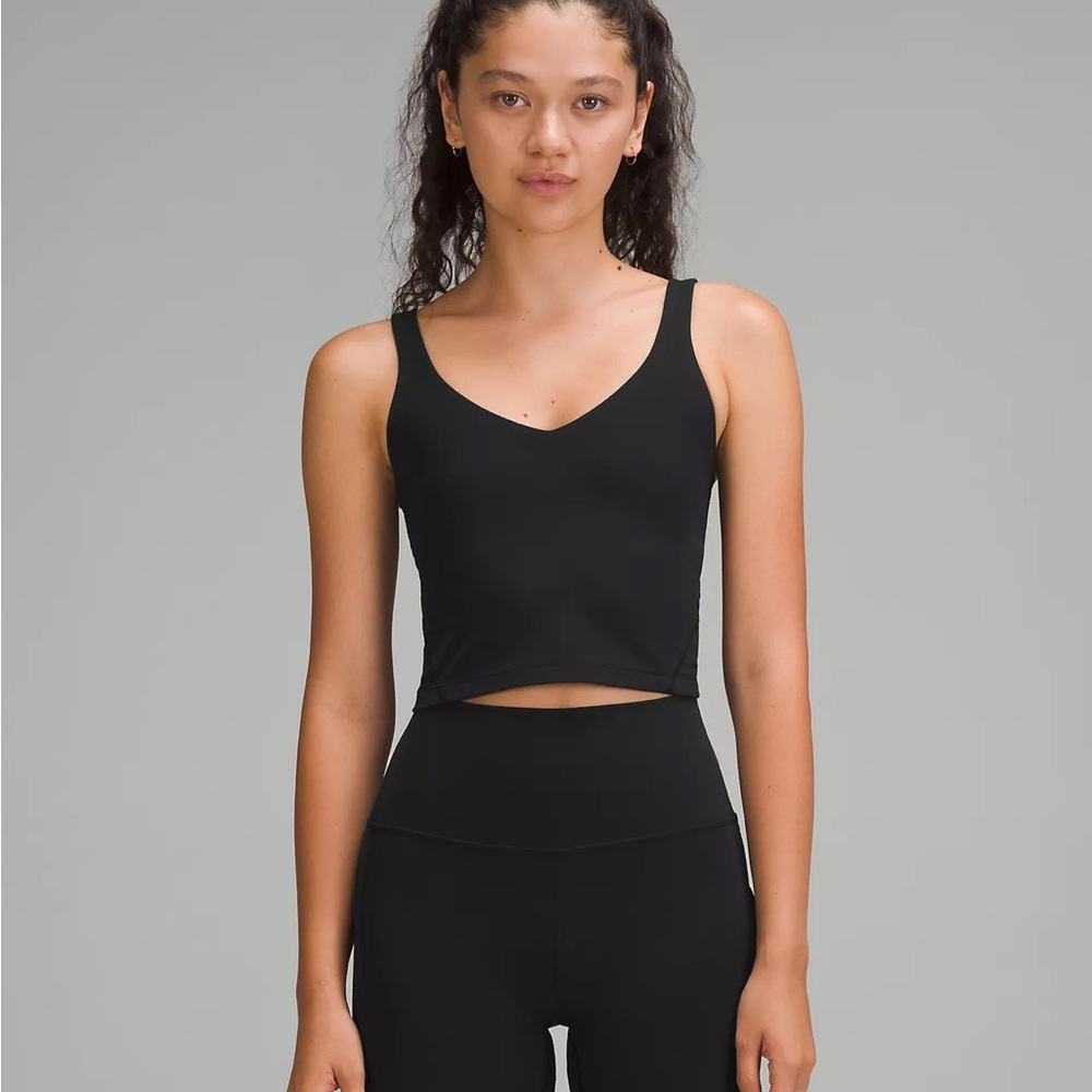 Black V-Neck Crop Tank Top - Women's Activewear